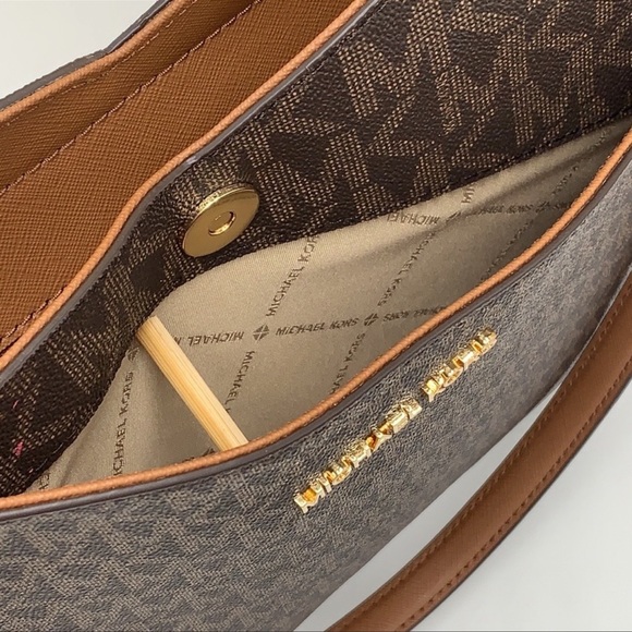 MICHAEL KORS LG XCHAIN SHOULDER TOTE & WALLET-WRISTLET-PHONE CASE 2 piec… - Picture 6 of 16